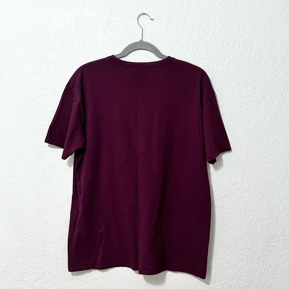 Gryffindor Short sleeve shirt size XL - Picture 2 of 16